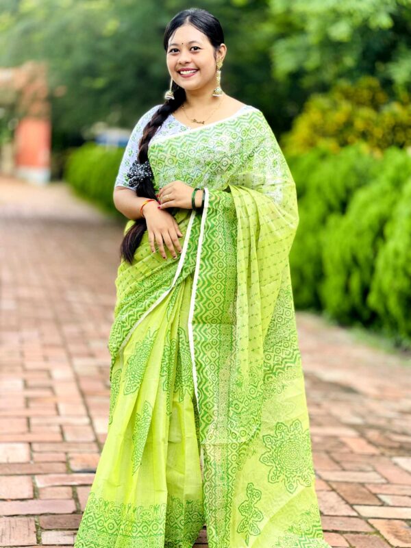 ✅ প্রিমিয়াম সেমি মসলিন শাড়ি। - Image 6