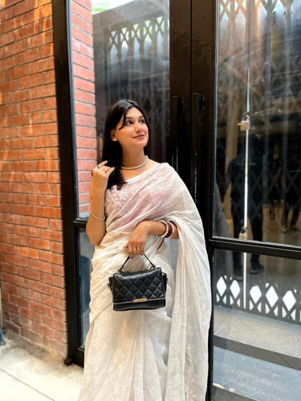 প্রিমিয়াম ধুপিয়ান সিল্ক শাড়ি - Image 4