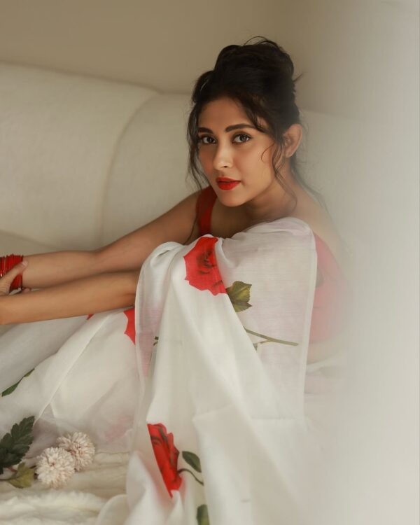 প্রিমিয়াম চান্দেরী সিল্ক শাড়ি - Image 6