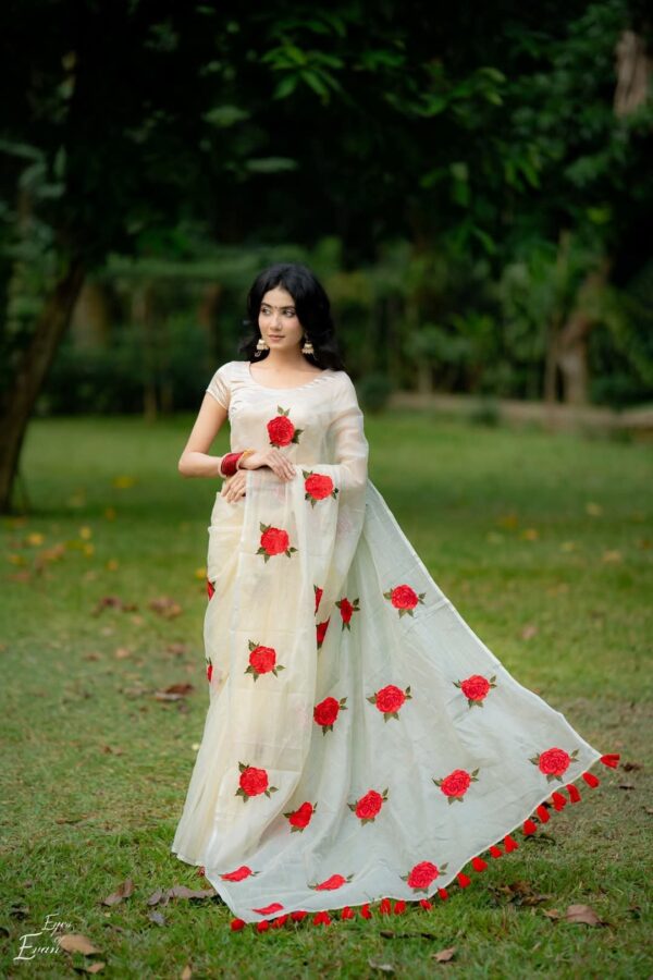 প্রিমিয়াম চান্দেরী সিল্ক শাড়ি - Image 3