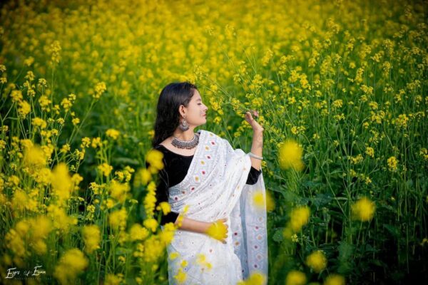 প্রিমিয়াম ধুপিয়ান সিল্ক শাড়ি - Image 2